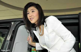 Clip: Cựu Thủ tướng Yingluck bị bắt sau khi đến trình diện quân đội