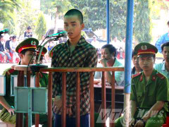 Kẻ 'hôi của' lúc hỗn loạn ở Bình Dương lãnh án