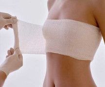 Vợ nâng ngực, chồng 'chào thua' vì sợ vỡ