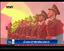 Video: Lễ chào cờ trên đỉnh Lũng Cú