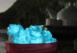 Thực hư sự việc giò lụa phát sáng trong đêm