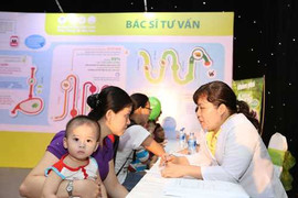 Xứ sở bụng khỏe thu hút 7000 gia đình trẻ đến vui chơi