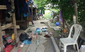 Vợ chết, chồng nguy kịch vì ca nước lạ