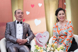 Hồng Vân, Quốc Thuận bất ngờ với màn cầu hôn... 15 phút