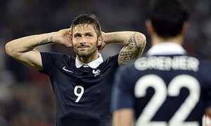 Pháp bất lực rơi chiến thắng phút 89