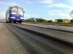 Nhắn Bộ trưởng Thăng: Dân bỏ tiền, phải có đường tốt