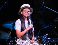 Phương Mỹ Chi sẽ không là bản sao Angela Phương Trinh