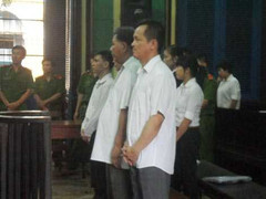 Lừa đảo ngân hàng, hai giám đốc lãnh án