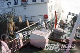 40 tàu Trung Quốc uy hiếp tàu cá, ngư dân Việt Nam