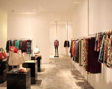 Đấu với hàng Trung Quốc giá rẻ, thời trang Việt dùng chiêu gì?