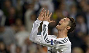 Sốc: Pháp sư yểm bùa máu chó khiến Ronaldo chấn thương?