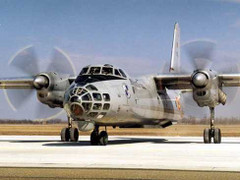 Phe ly khai Ukraine bắn cháy máy bay do thám quân đội