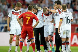 Đức hủy diệt Armenia trong ngày buồn của Marco Reus