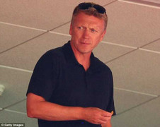 Bỏ mặc Champions League, David Moyes đi ‘du học’