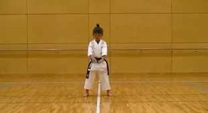 Sửng sốt màn trình diễn võ thuật của bé gái 7 tuổi