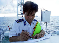 Vợ ung thư, chồng vẫn vững chí nơi đầu sóng