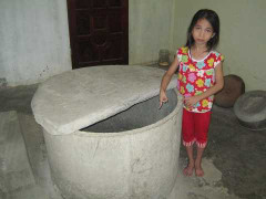 Vật lộn 2 giờ dưới giếng sâu, bé gái thoát cửa tử