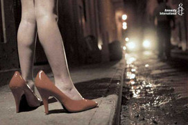 Xót lòng trẻ em Brazil bán mình vì World Cup