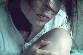 Thiếu nữ 'tìm' cha của cái thai 5 tháng qua công an