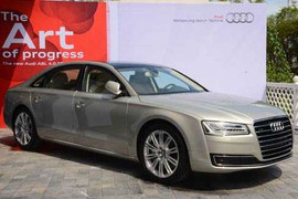 Ra bản mới, xe sang của Linh Nga đẳng cấp tới đâu?