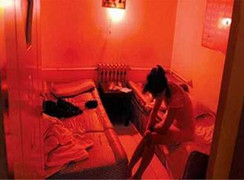 Cô gái trốn về từ Trung Quốc tố cáo nhóm buôn người