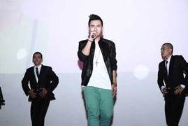 Hoài Lâm lại hát hit của Sơn Tùng M-TP