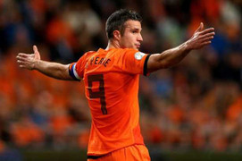 Van Persie cao giọng tuyên chiến Tây Ban Nha