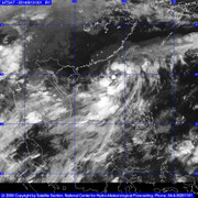 Áp thấp nhiệt đới trên biển Đông đang mạnh thêm