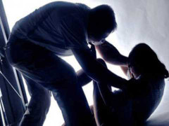 'Yêu râu xanh' hãm hại bé gái 13 tuổi ra đầu thú