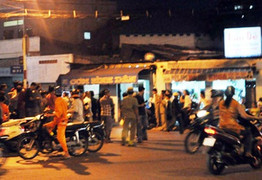 Truy đuổi gã chồng độc ác đâm vợ trong đêm ở Sài Gòn