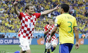 Bị tung ảnh nóng, sao Croatia tẩy chay truyền thông