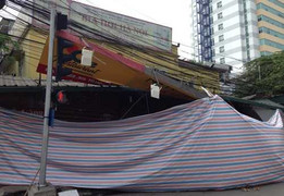 Nổ gas thổi bay quán bia hơi ở Hà Nội, 3 người trọng thương