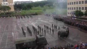 Clip: Thảm họa diễu binh ở Nga