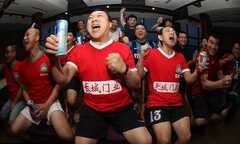 Xem World Cup, fan Trung Quốc chết thảm