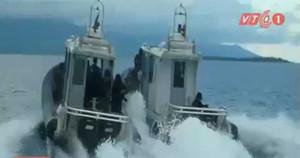 Clip: Cảnh sát biển Philippines chống Trung Quốc đánh bắt trái phép