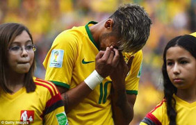 World Cup: Nước mắt Neymar và bản quốc ca không cần nhạc