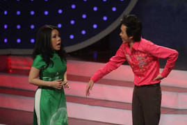 Hoài Linh 'chém' Việt Hương vì tội 'mê trai'