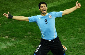 Clip: Suarez hai lần gieo sầu cho nước Anh