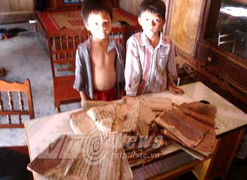 Những cuốn sách cổ hé lộ bí ẩn về nguồn gốc người Dao