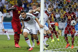 Clip bàn thắng: Klose sánh ngang kỷ lục của Ro