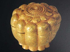 Giấc mơ lạ chỉ dẫn vị sư tìm chiếc hộp vàng ròng ở Quảng Ninh