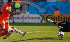 Clip bàn thắng: Robben kiến tạo đẹp mắt cho Depay lập công