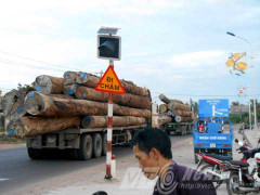 Làm ngơ cho 'hung thần' cày nát quốc lộ, CSGT nói gì?