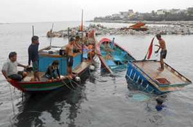 Tàu cá Lý Sơn bị đâm chìm, một ngư dân nguy kịch
