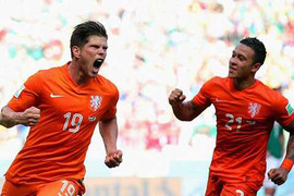 Ngược dòng phút bù giờ, Hà Lan nhọc nhằn vào tứ kết