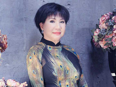 Danh ca Lệ Thu kể chuyện tình trong liveshow