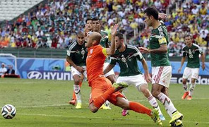 Robben: Thiên tài ăn vạ kiếm penalty