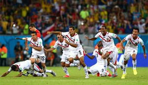 Hạ Hy Lạp sau loạt 'đấu súng', Costa Rica đi vào lịch sử