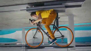 Bạn sẽ rơi vào ảo giác khi xem clip này