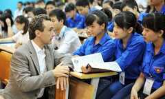 Ông chủ tập đoàn Mỹ dạy sinh viên làm giàu từ nông nghiệp